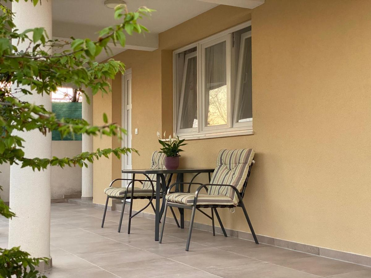 Dajkovic Apartmani Bar Luaran gambar