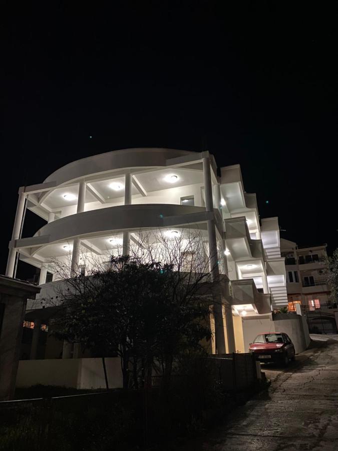 Dajkovic Apartmani Bar Luaran gambar
